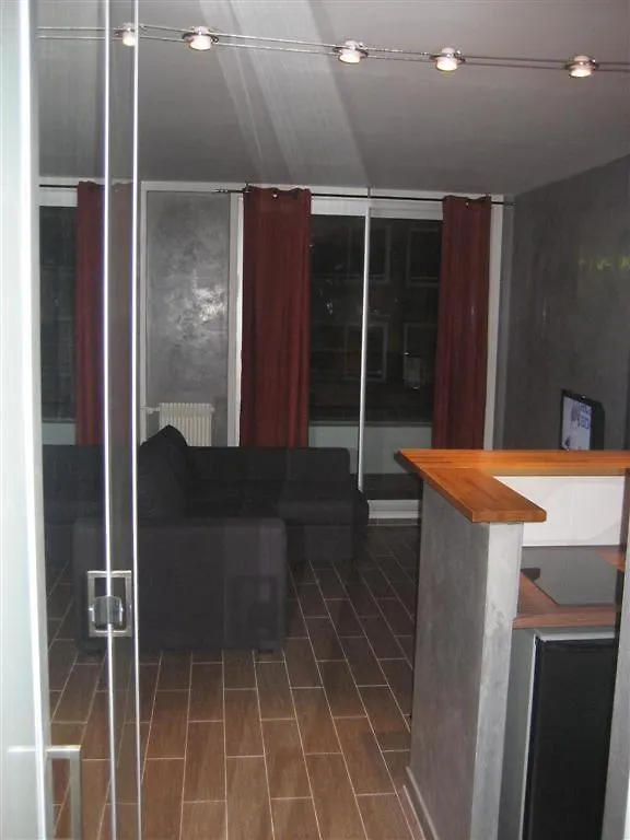 Apartment Studio Champs De Mars Tour Eiffel Paris